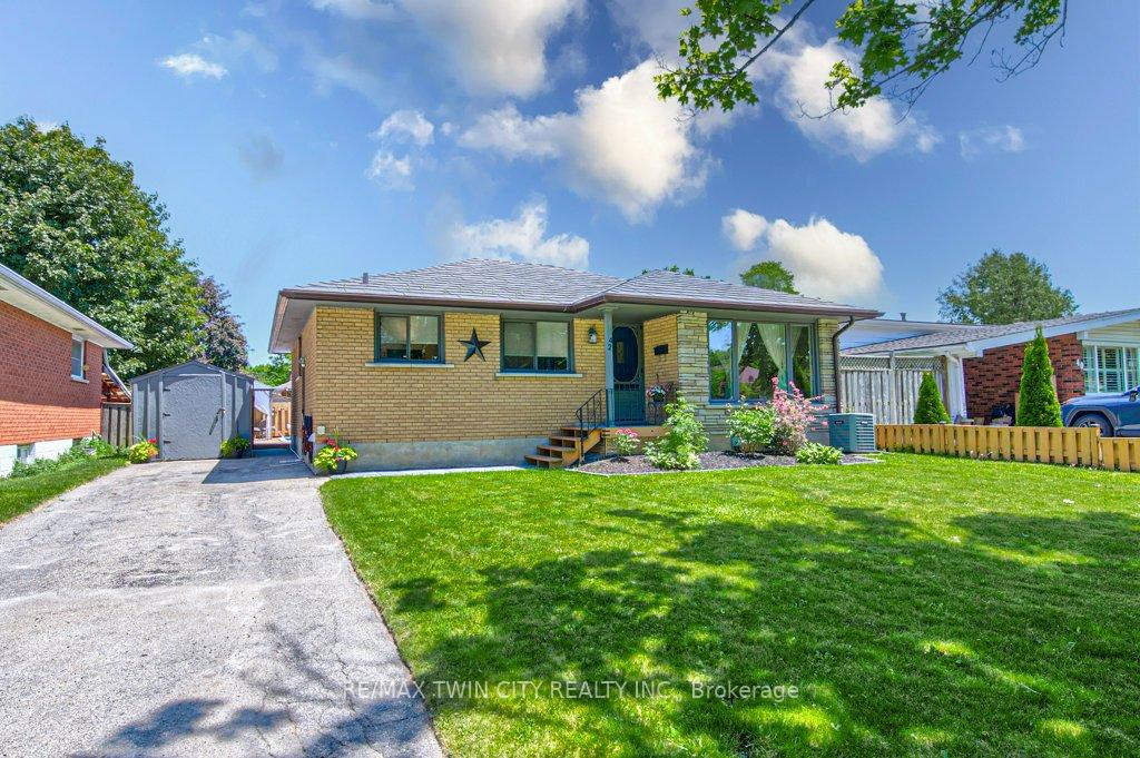 42 Morning Dew Drive, Brantford — photo 2 of 5