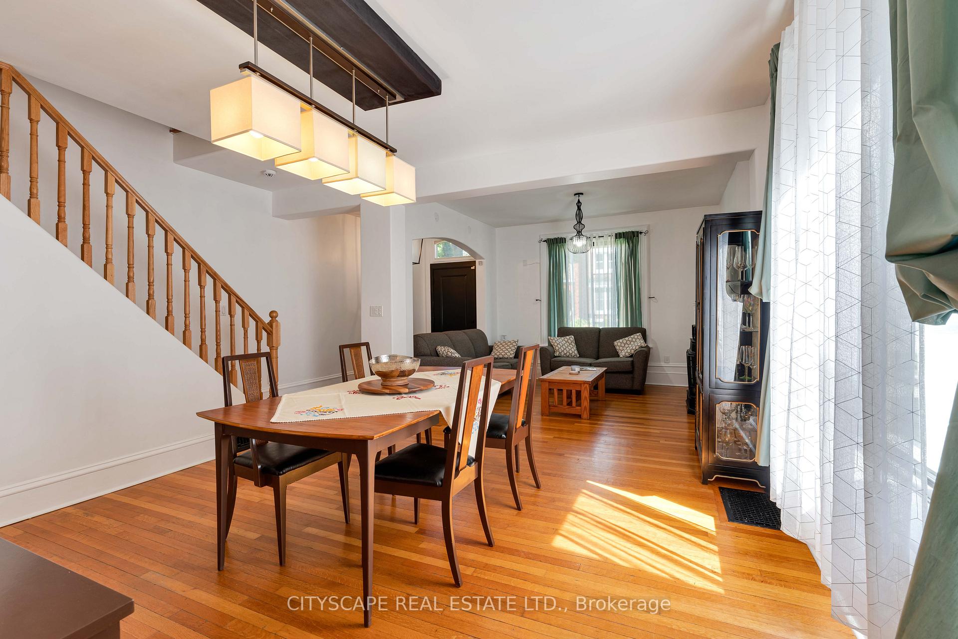 29 Arthur Street, Brantford — photo 5 of 5