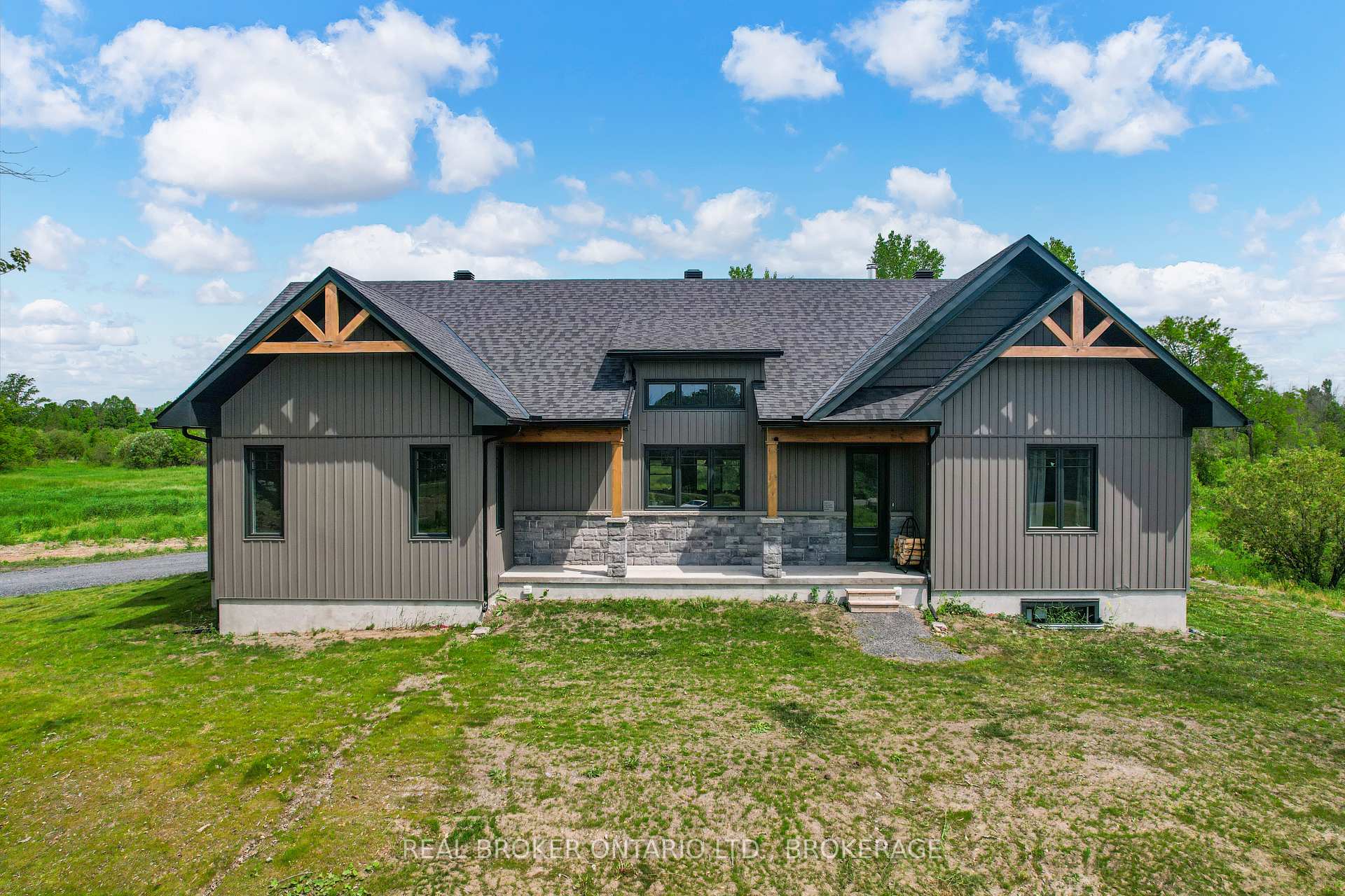 16119 Eamer Road, South Stormont, ON K0C 1R0 — South Stormont, Ontario