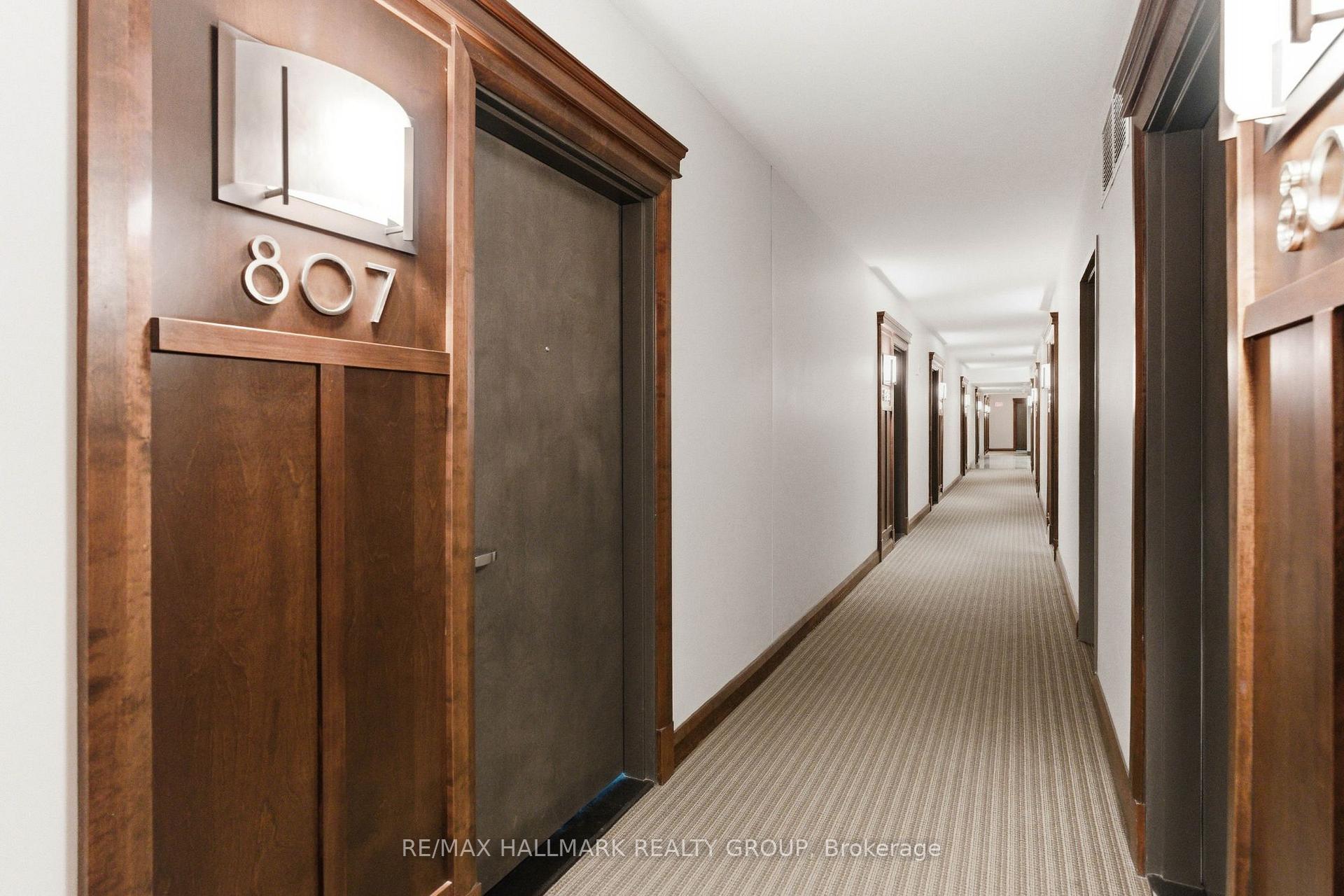 238 BESSERER Street 807, Lower Town - Sandy Hill — photo 5 of 5