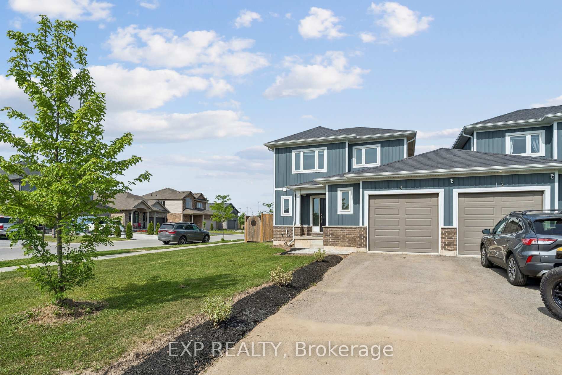 4 VIGER Drive, Welland — photo 3 of 5