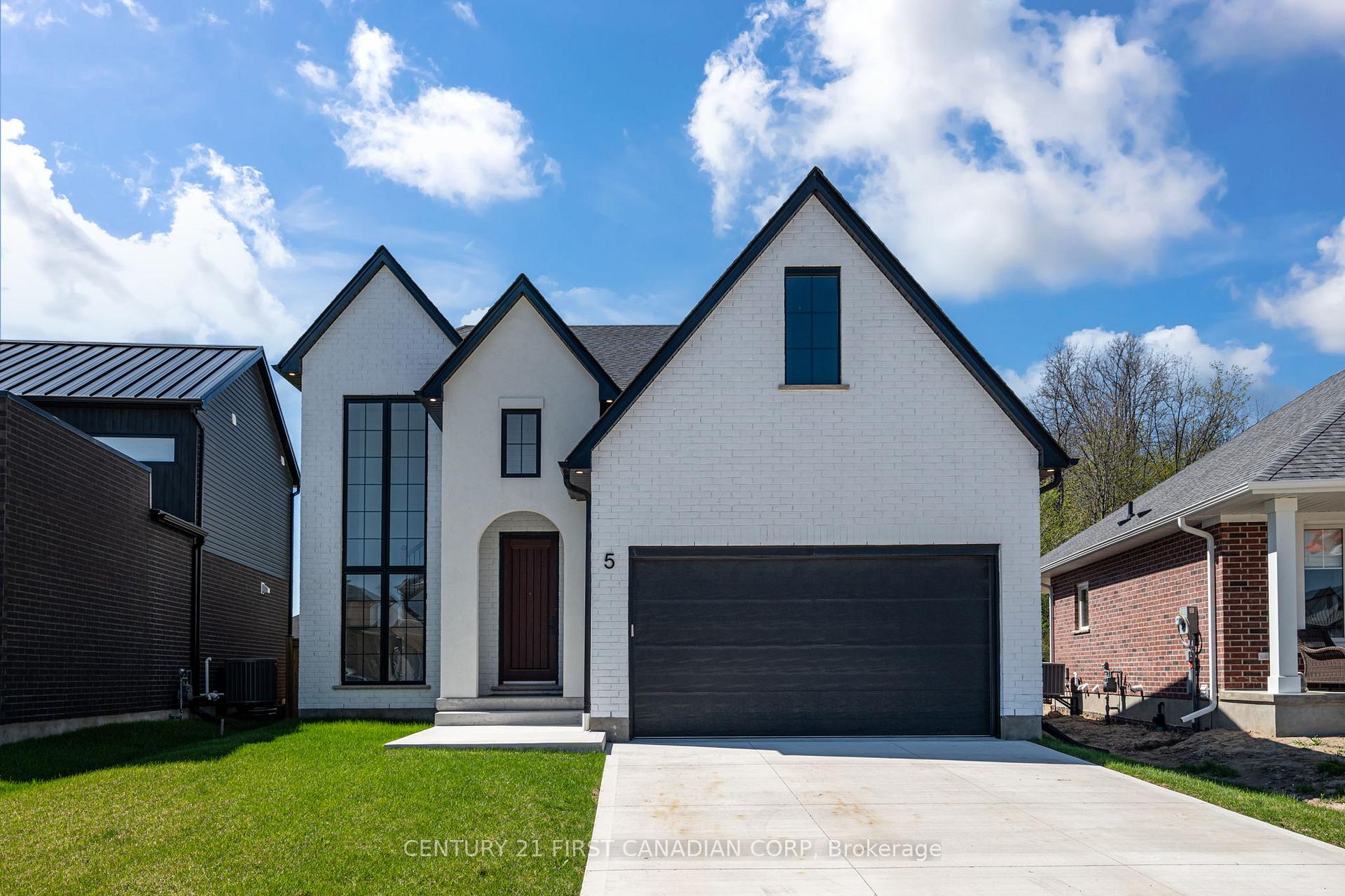 5 Hartland Circle, St. Thomas — photo 3 of 5