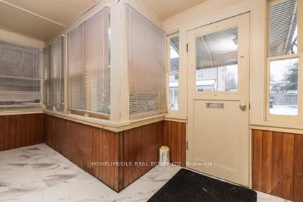 33 Bartholomew Street, Brockville — photo 2 of 5