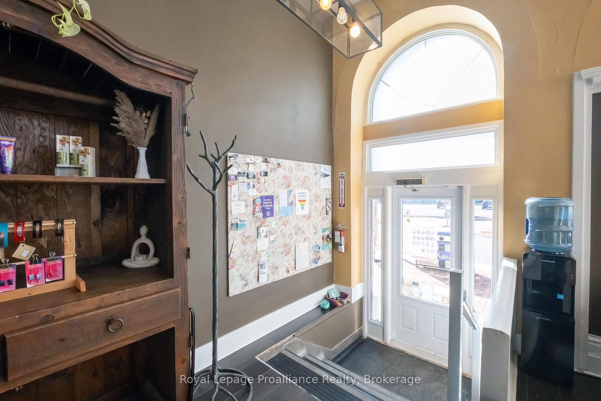 161 Front Street, Belleville — photo 5 of 5