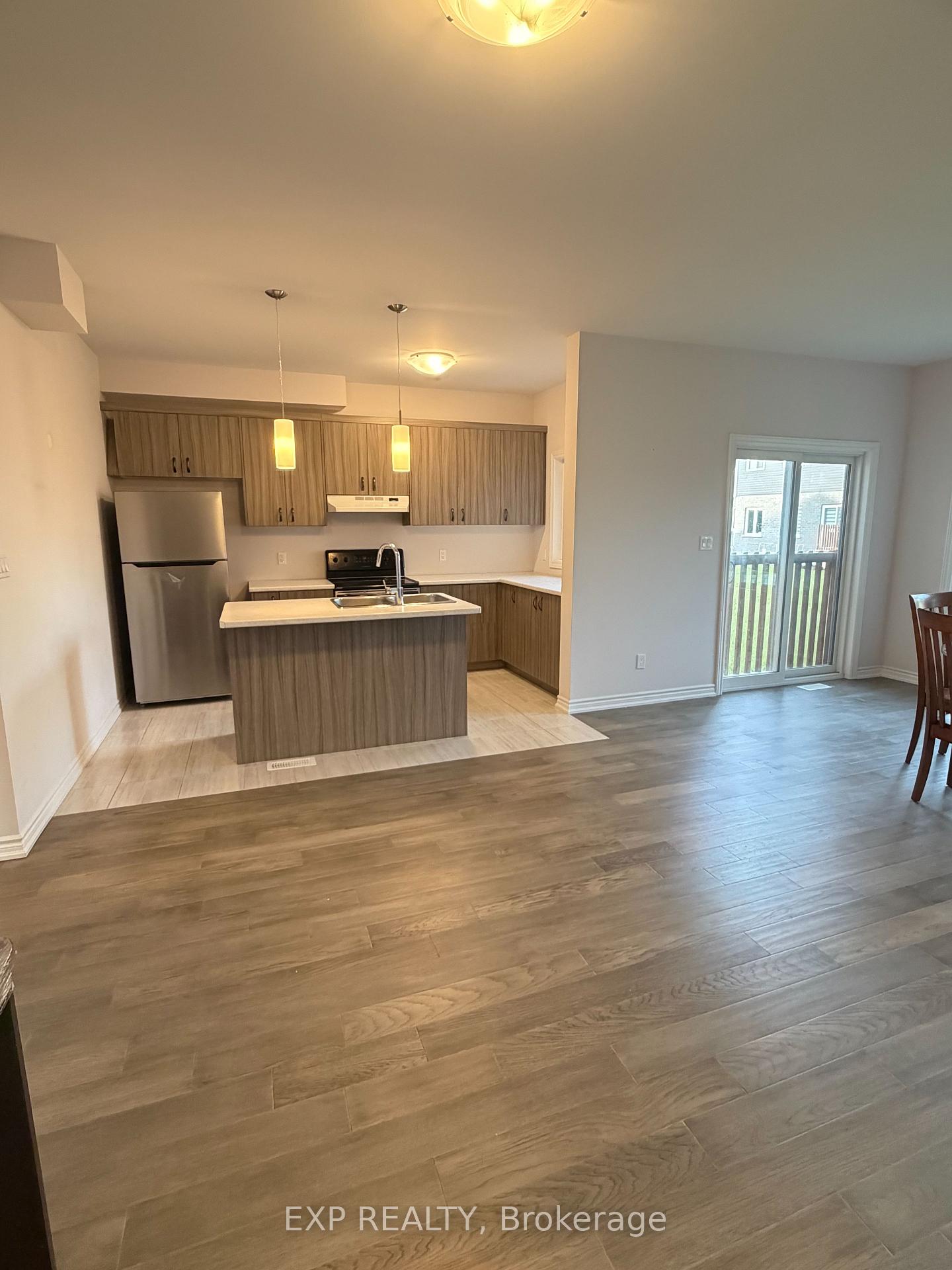103 Mclaughlin Street, Welland — photo 4 of 5