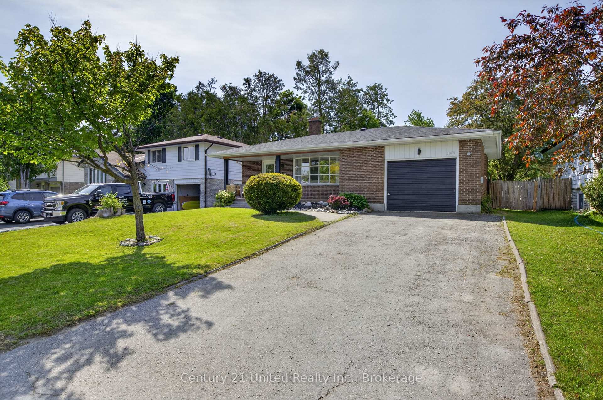 1169 Danita Boulevard, Peterborough — photo 3 of 5