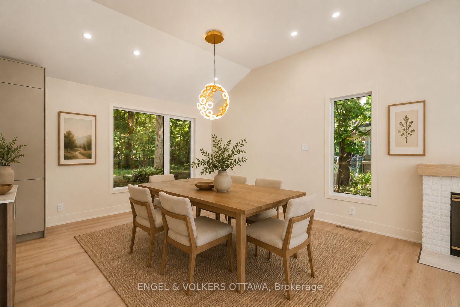 1 Amberly Place, Beacon Hill North - South and Area — photo 5 of 5