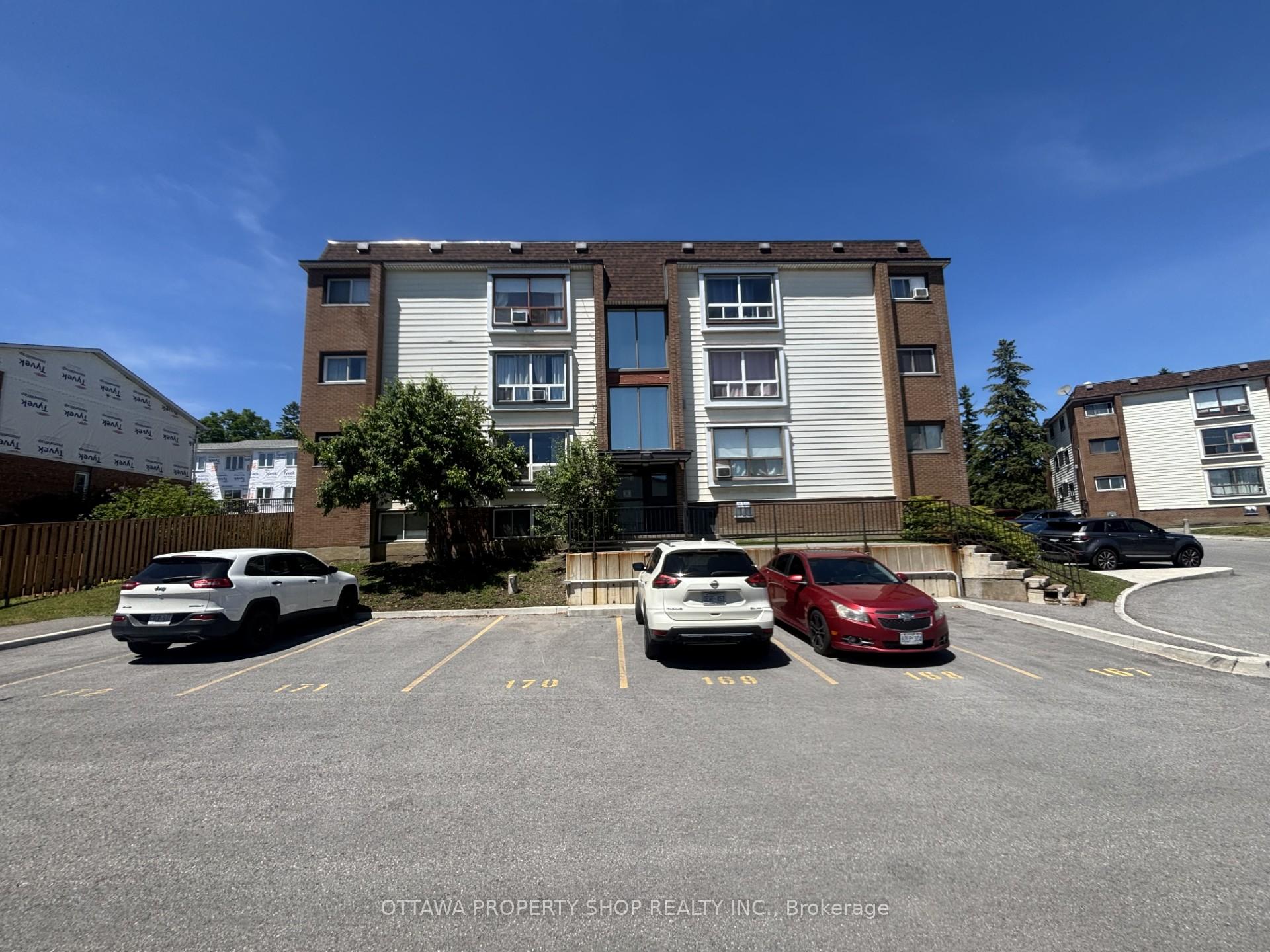 47 Sumac Street 14, Beacon Hill North - South and Area, ON K1J 7T7 — Beacon Hill North - South and Area, Ontario