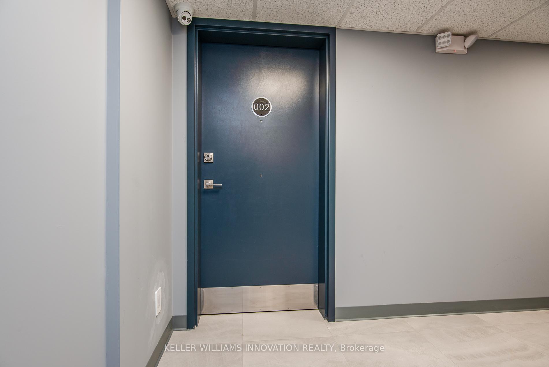 10 Queen Street 002, St. Thomas — photo 2 of 5