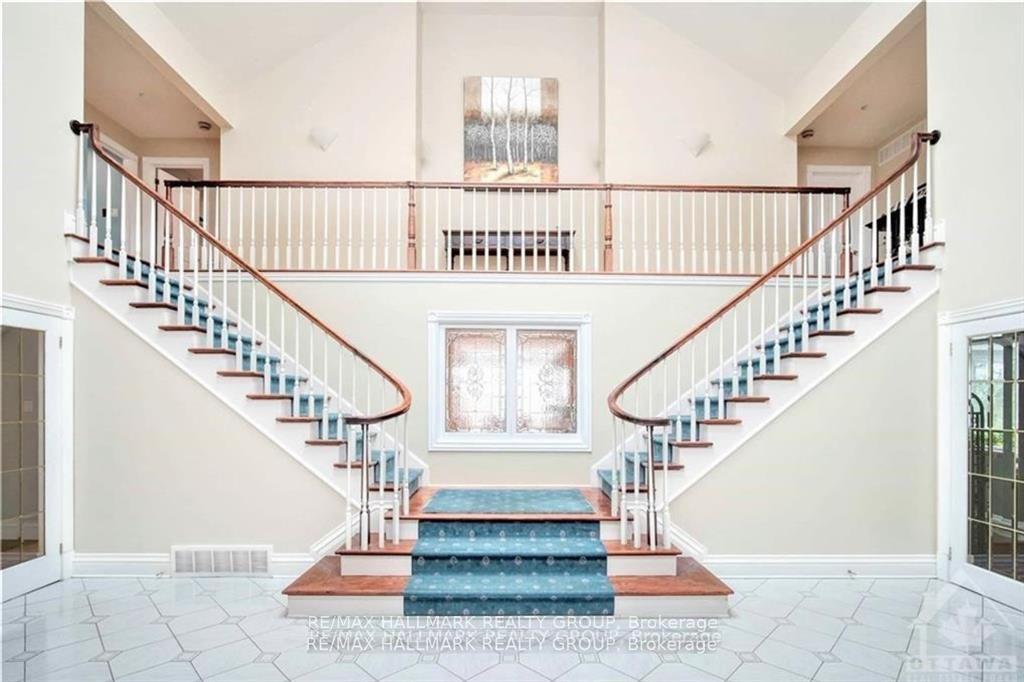 23 Davidson Drive, Beacon Hill North - South and Area — photo 3 of 5