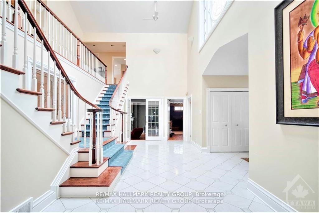 23 Davidson Drive, Beacon Hill North - South and Area — photo 4 of 5
