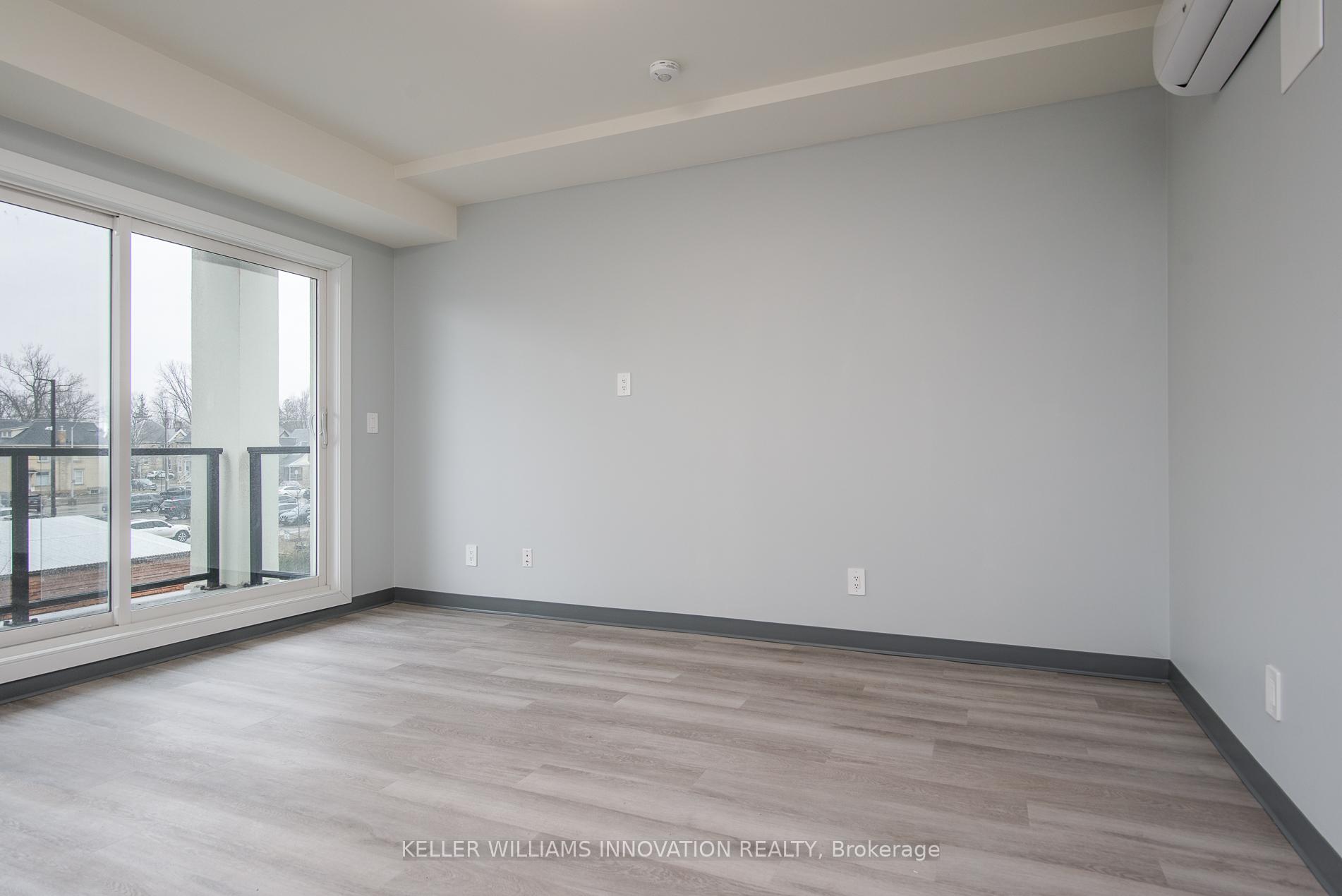 10 Queen Street 202, St. Thomas — photo 4 of 5