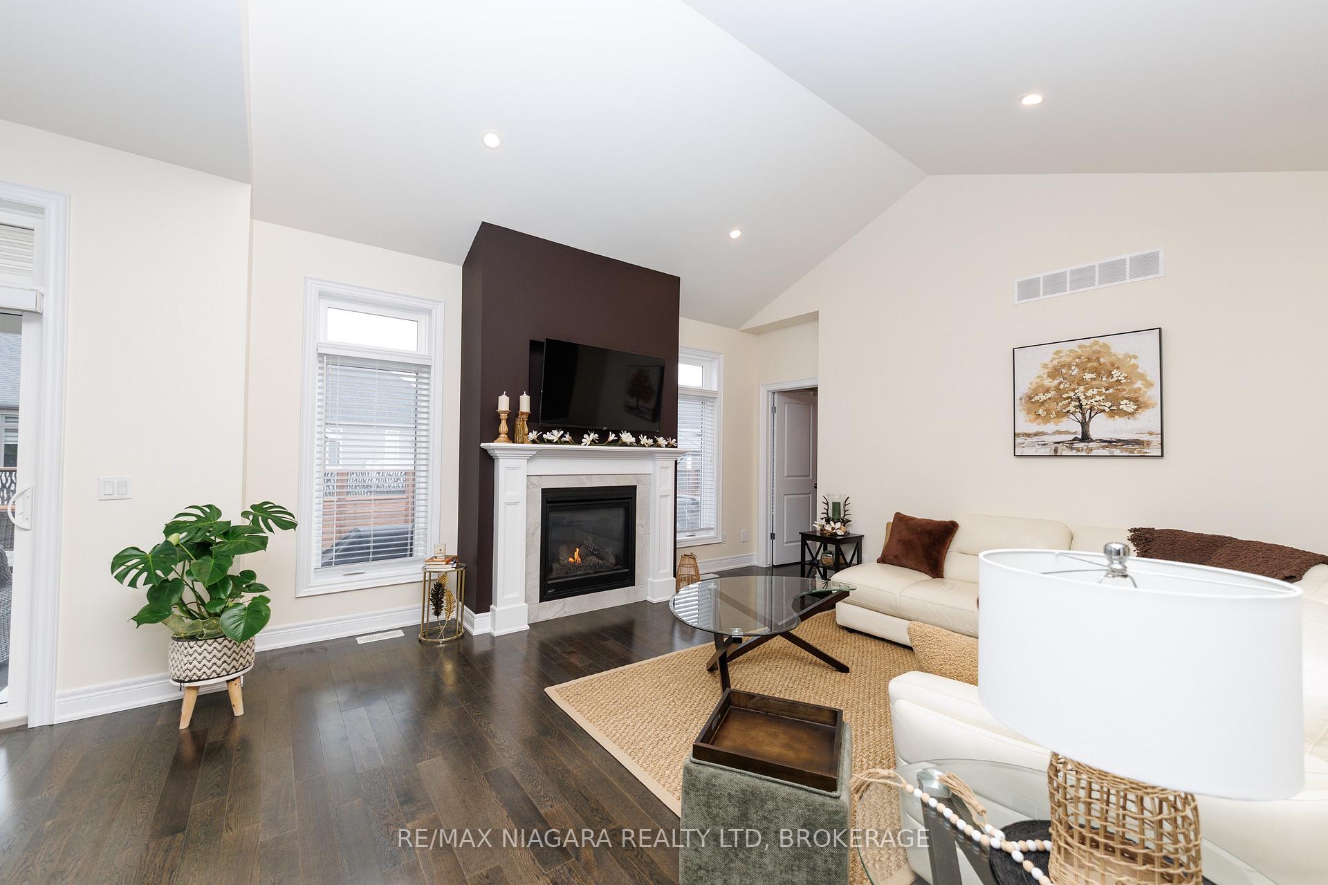 4049 Village Creek Drive, Fort Erie — photo 5 of 5