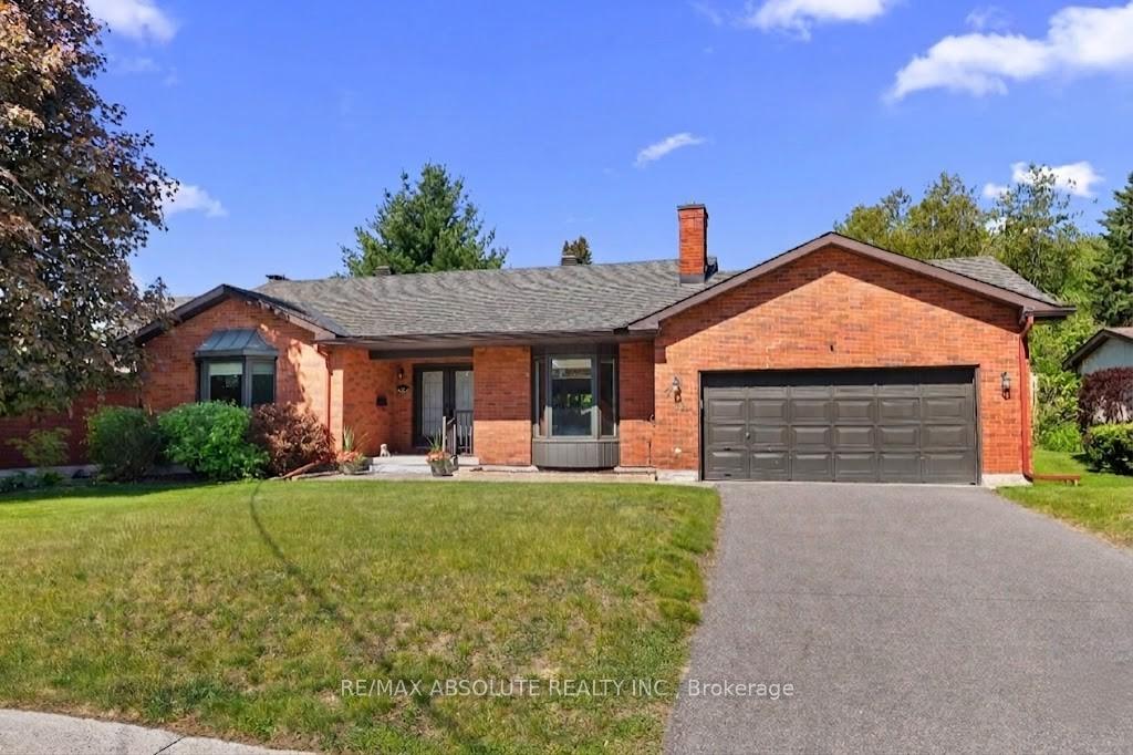 284 Harrington Street, Arnprior, ON K7S 2V1 — Arnprior, Ontario