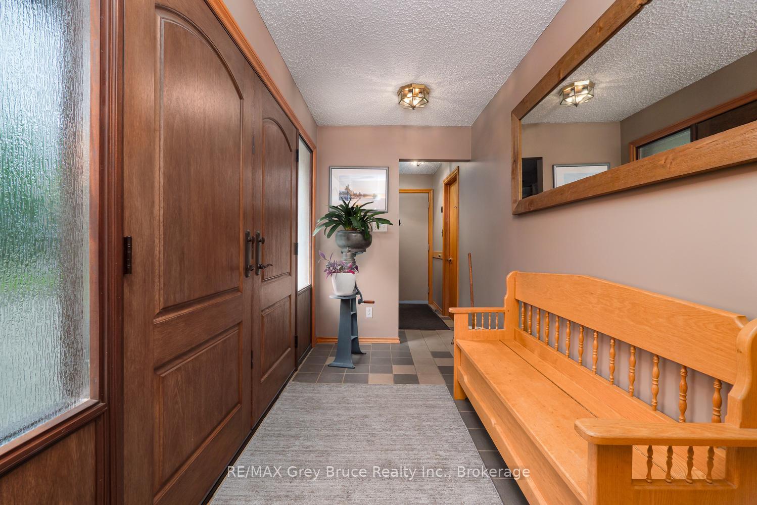 28 Elgin Street, Northern Bruce Peninsula — photo 5 of 5
