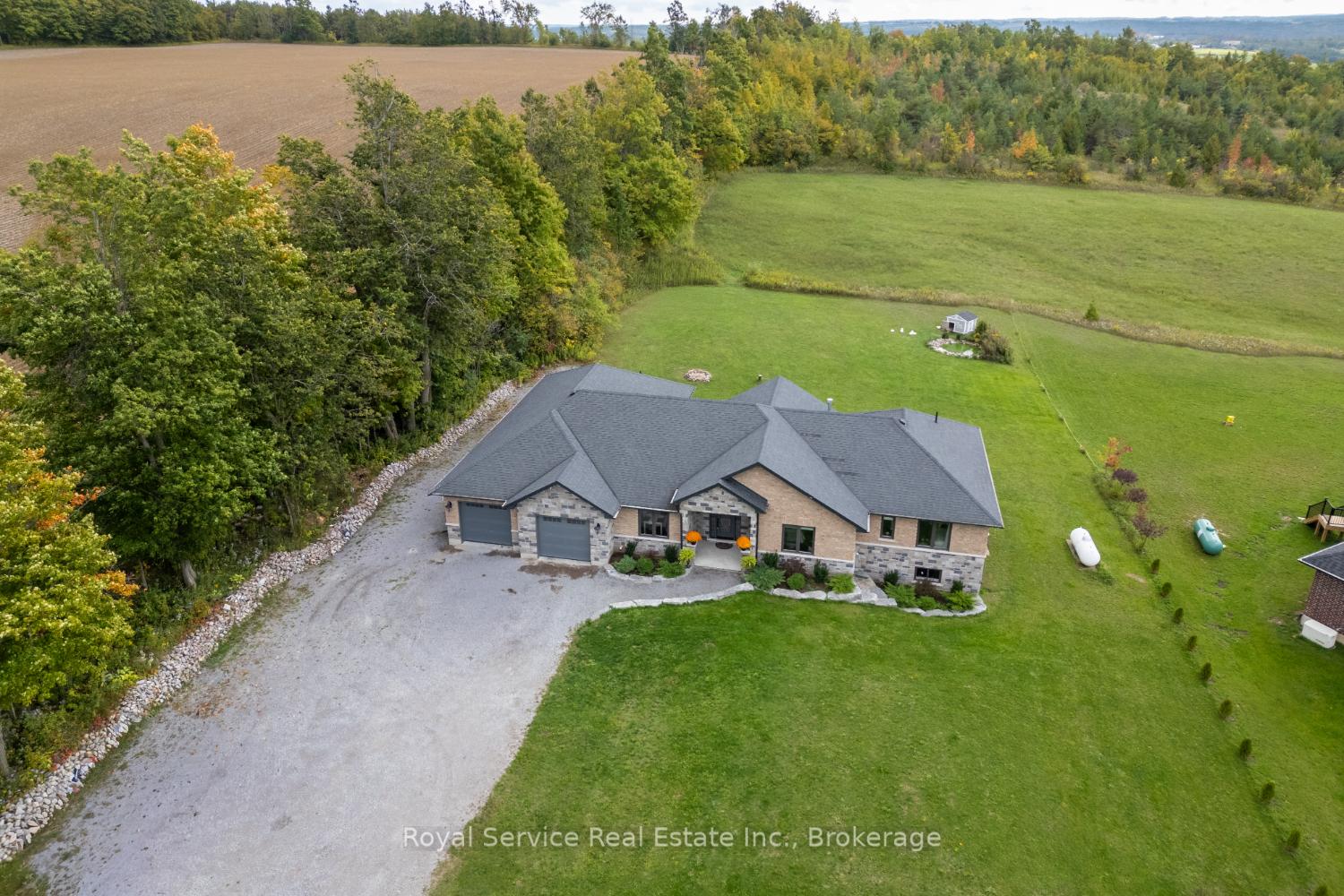 381 Sharpe Line, Cavan Monaghan, ON L0A 1C0 — Cavan Monaghan, Ontario