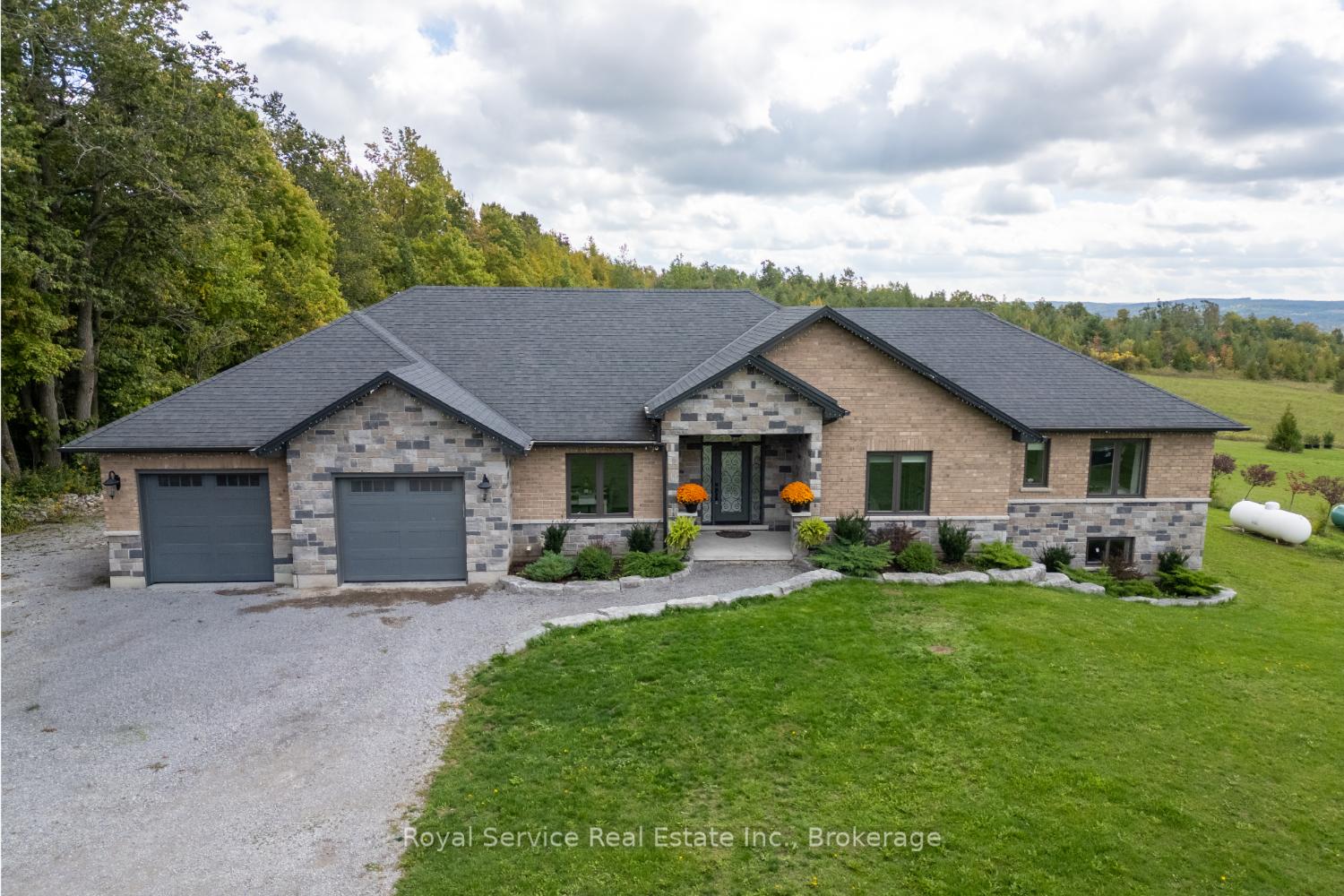 381 Sharpe Line, Cavan Monaghan — photo 3 of 5