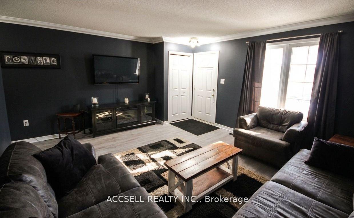 635 Highview Drive, St. Thomas — photo 3 of 5