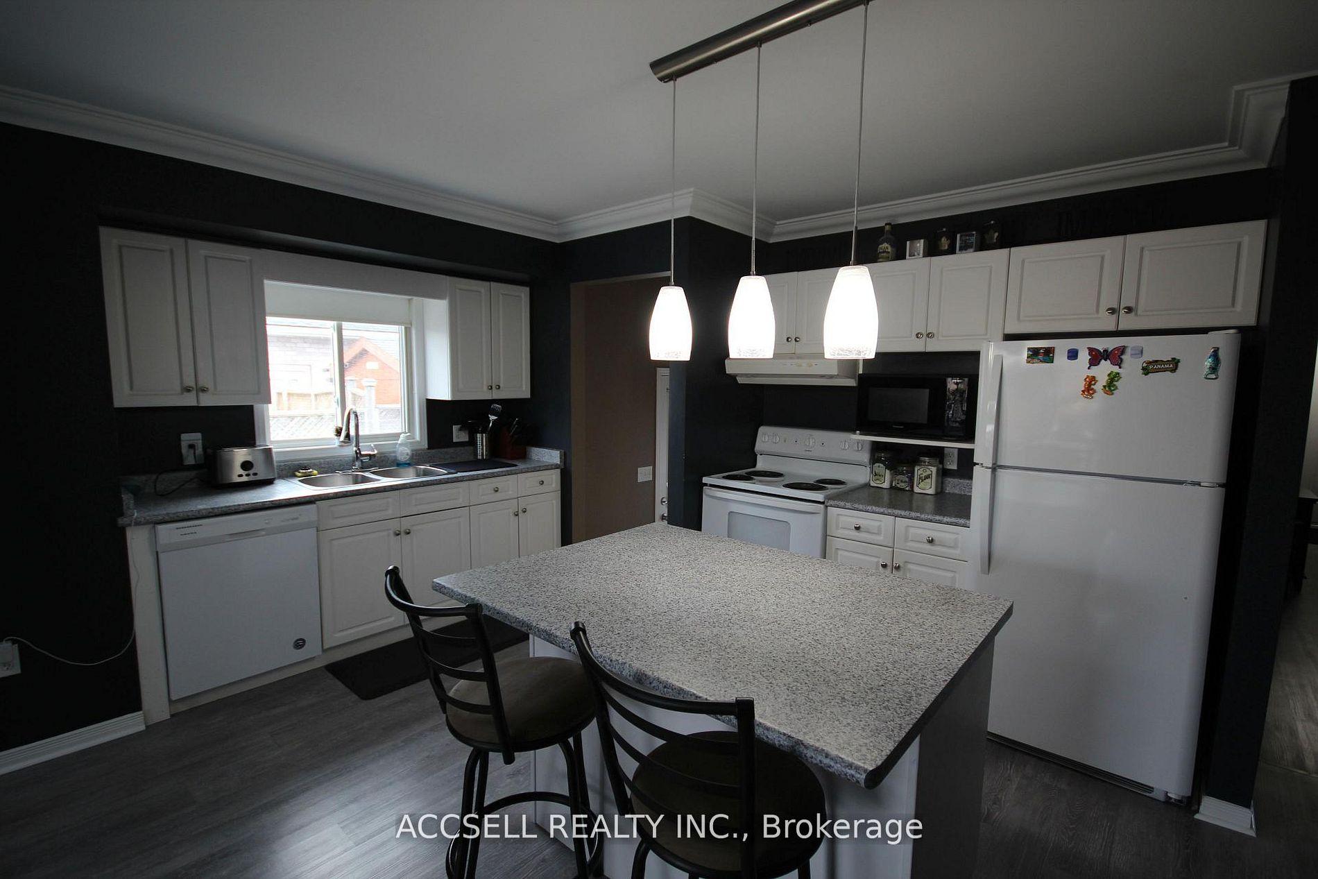 635 Highview Drive, St. Thomas — photo 5 of 5