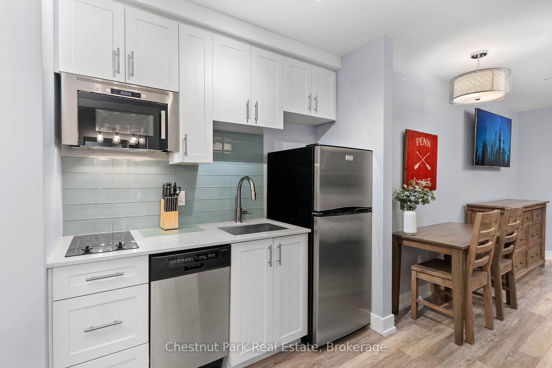25 Pen Lake Point Road 206, Huntsville — photo 5 of 5