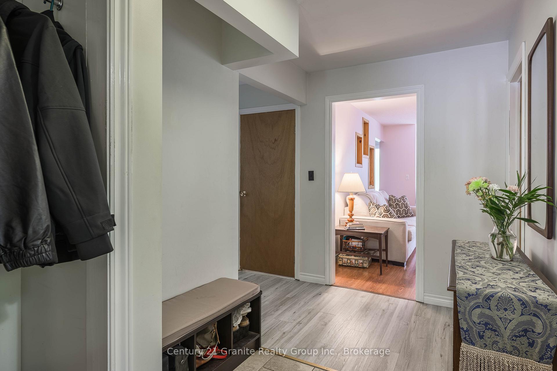 267 Riverside Drive, Dysart et al — photo 3 of 5