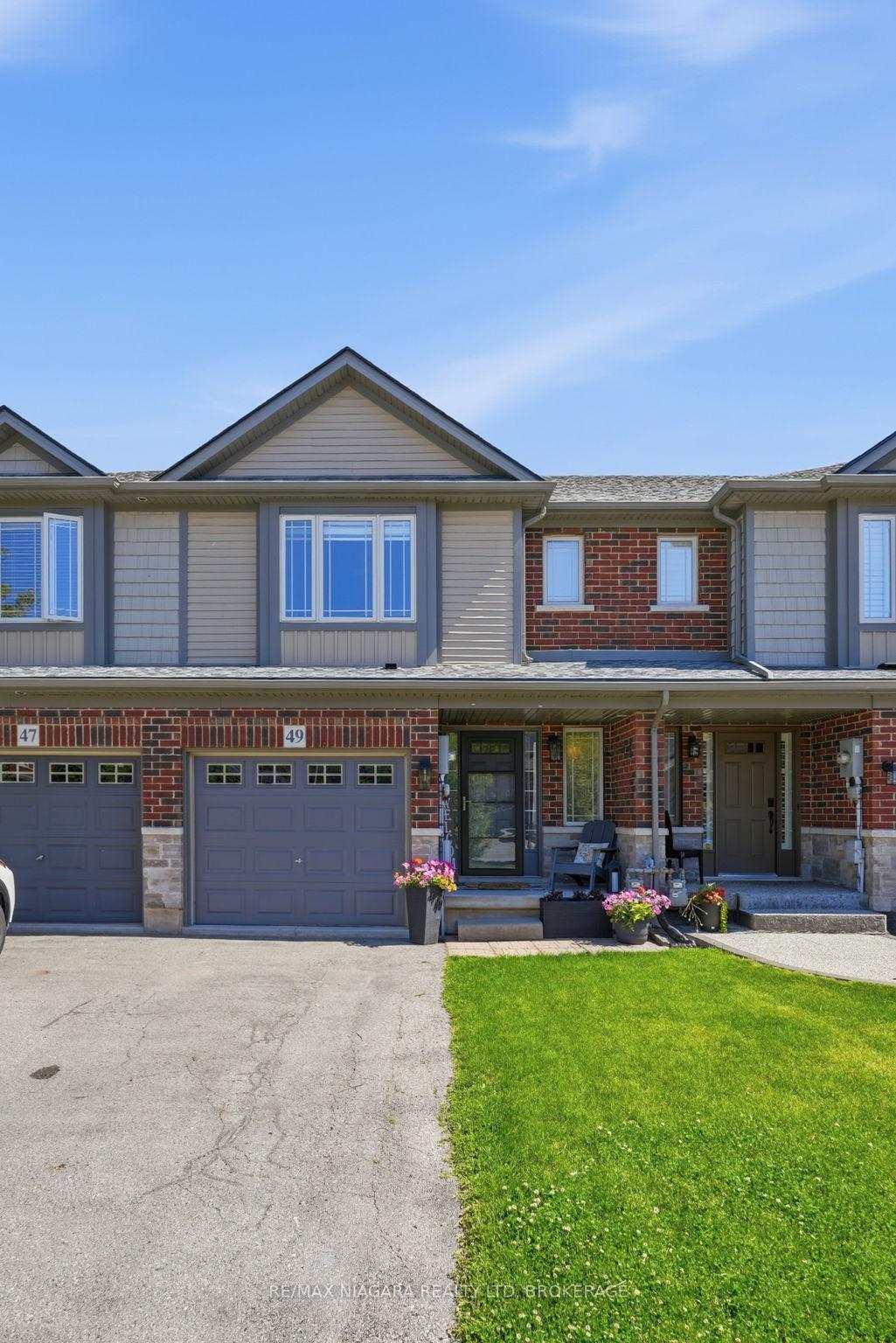 49 Cedar Street, Grimsby, ON L3M 3X8 — Grimsby, Ontario