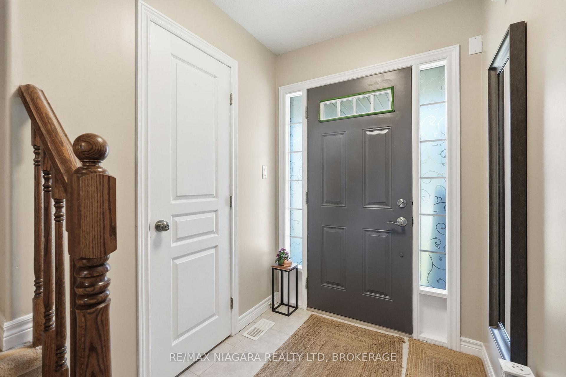 49 Cedar Street, Grimsby — photo 5 of 5