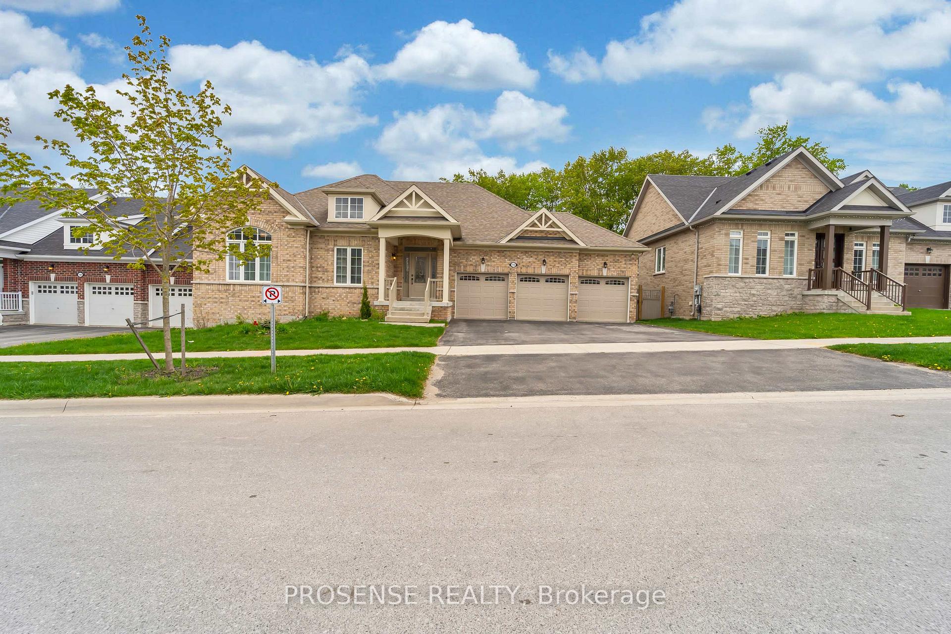 113 Johnson Drive, Shelburne — photo 2 of 5