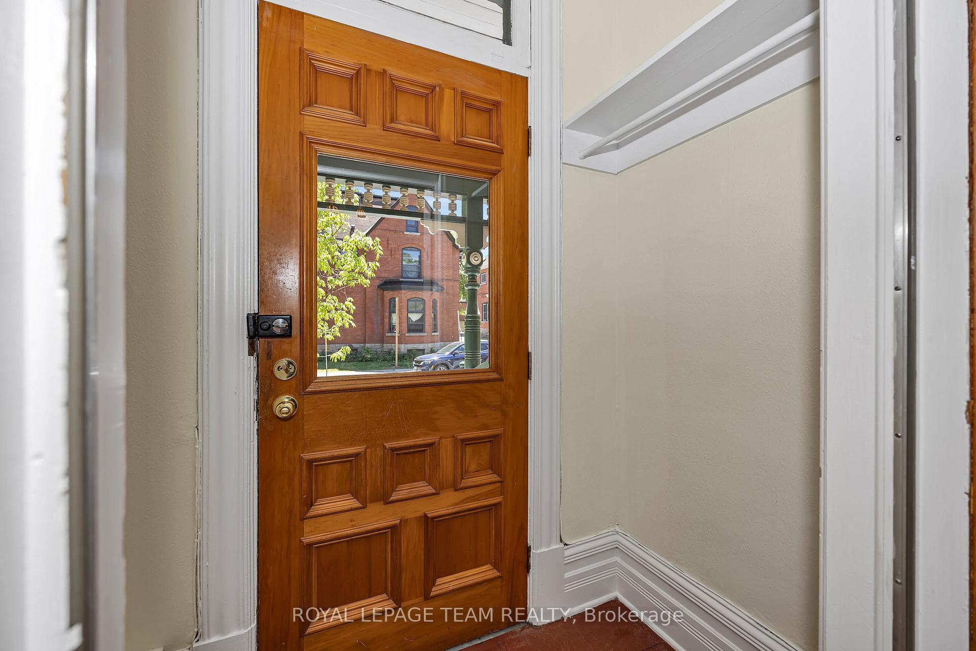 residential Property Image no.1