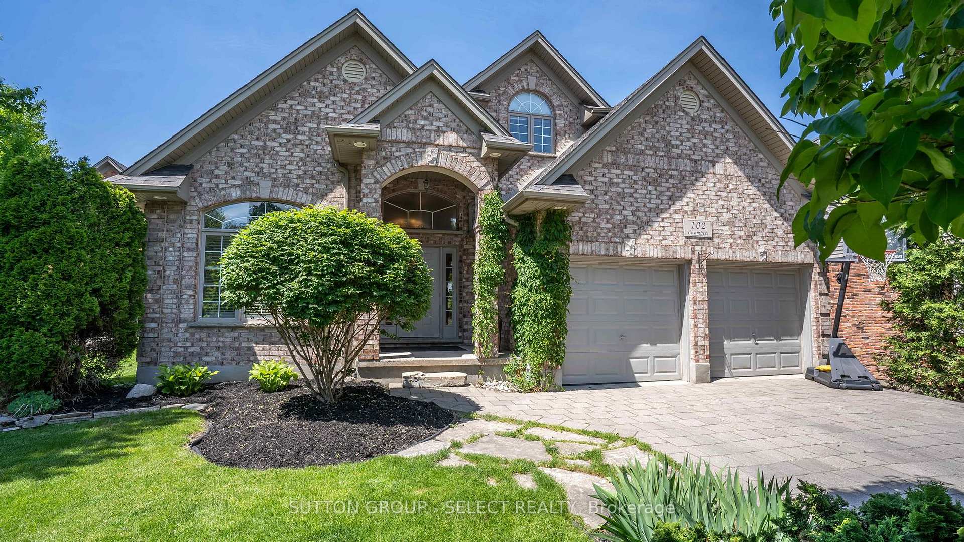 residential Property Image no.1