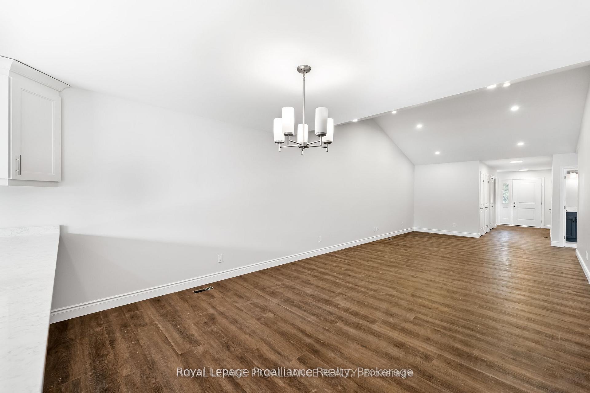 204 Homewood Avenue, Trent Hills — photo 3 of 5
