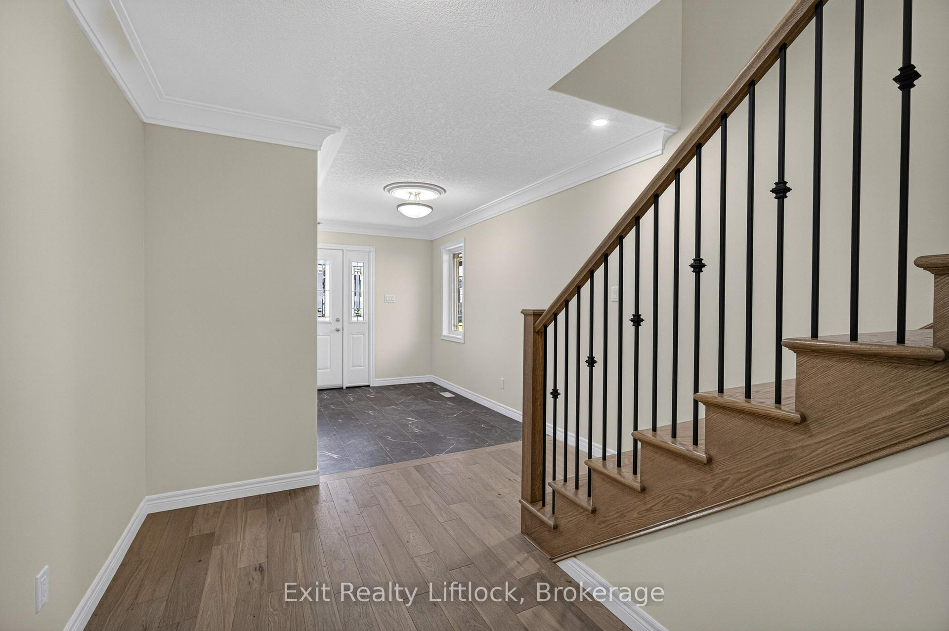 242 O'Neil Street, Peterborough — photo 5 of 5
