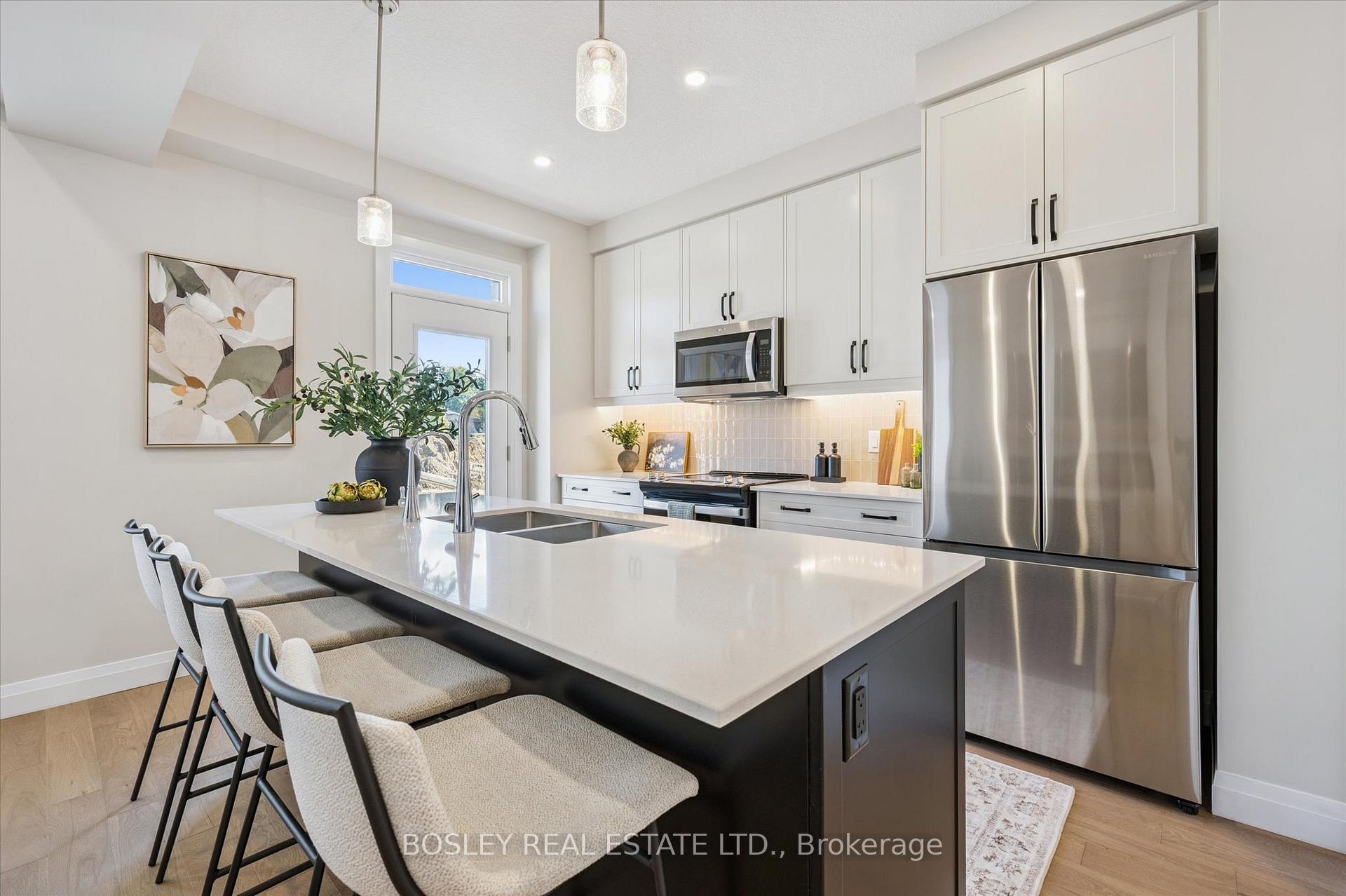 125 Catherine Street, Wilmot — photo 2 of 5