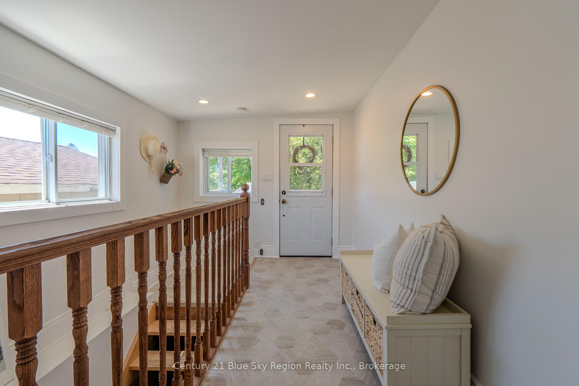 23 George Street, North Bay — photo 3 of 5