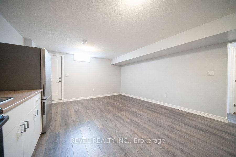 31 Mair Avenue Lower, Brantford — photo 4 of 5