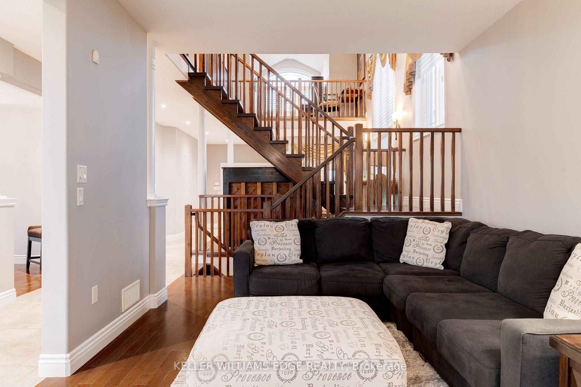 8036 Sheridan Court, Grimsby — photo 5 of 5