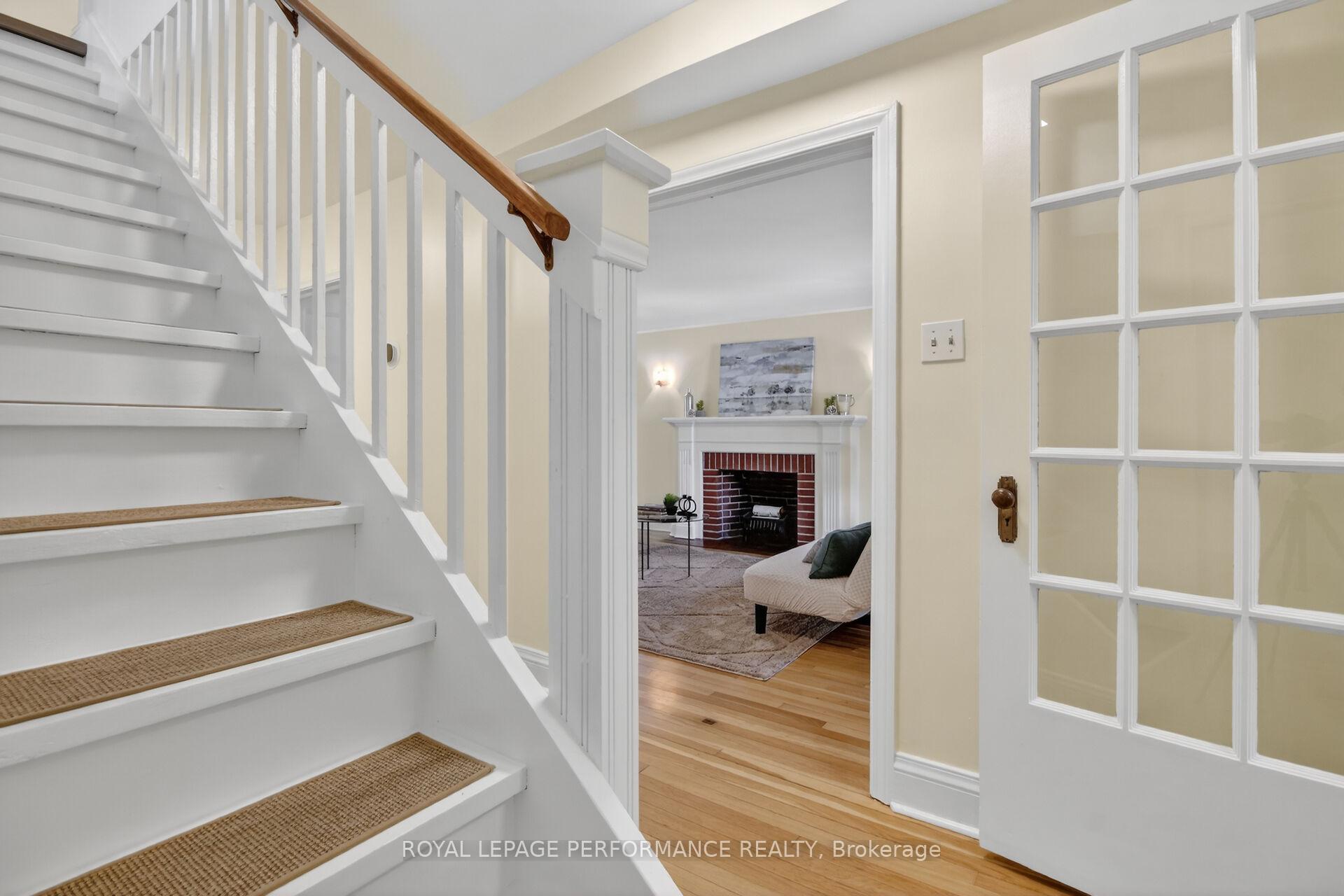 18 Harvard Avenue, Glebe - Ottawa East and Area — photo 5 of 5
