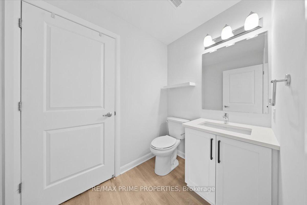 700B Amberwing Private E B, Orleans - Cumberland and Area — photo 4 of 5