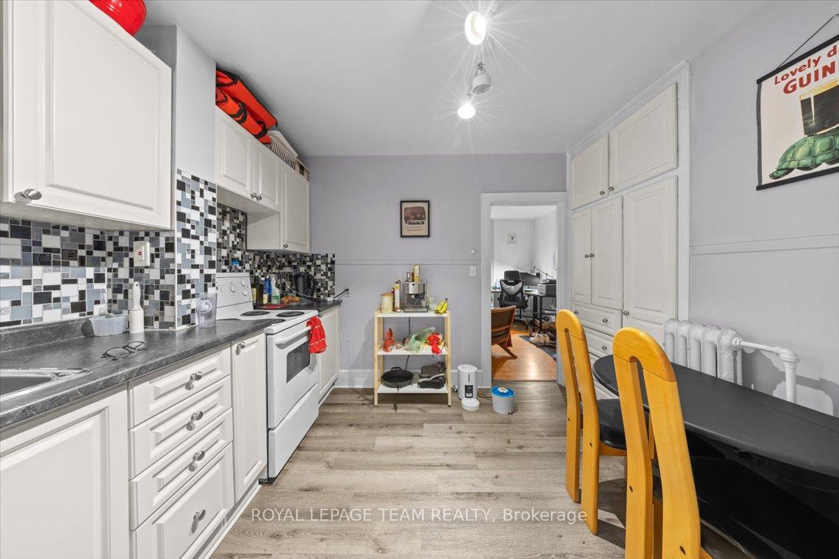 152 Glebe Avenue, Glebe - Ottawa East and Area — photo 5 of 5
