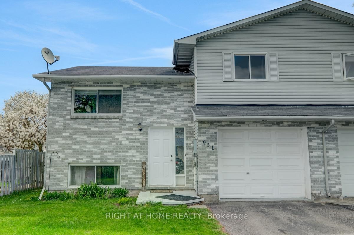 951 Lawrence Street, Clarence-Rockland, ON K4K 1M8 — Clarence-Rockland, Ontario