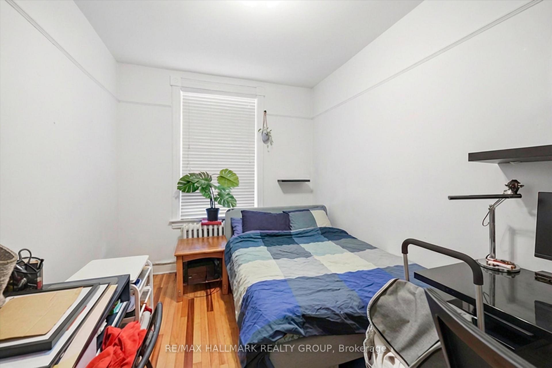 44 St. Andrew Street, Lower Town - Sandy Hill — photo 4 of 5