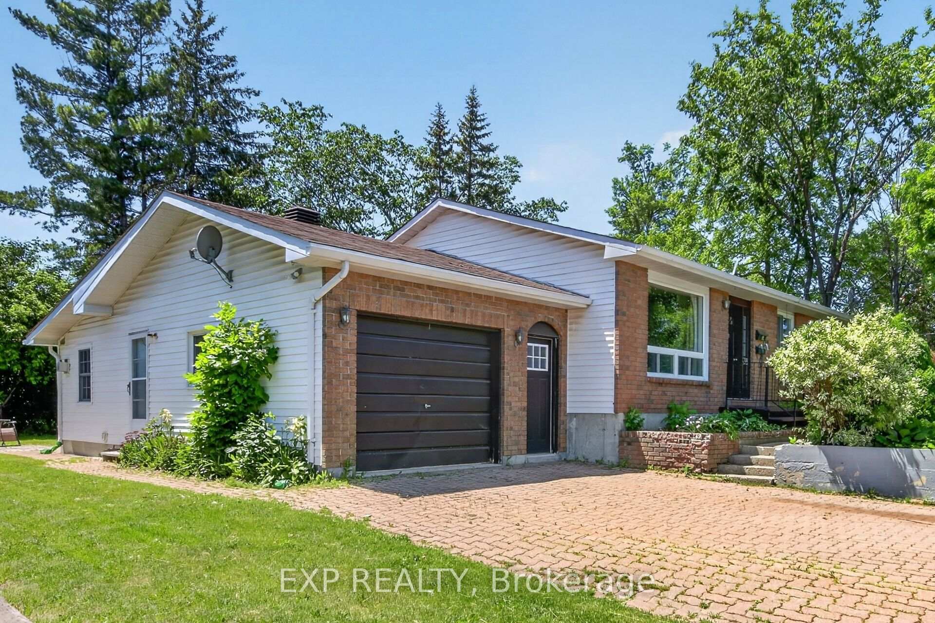 338 William Street, Arnprior — photo 4 of 5