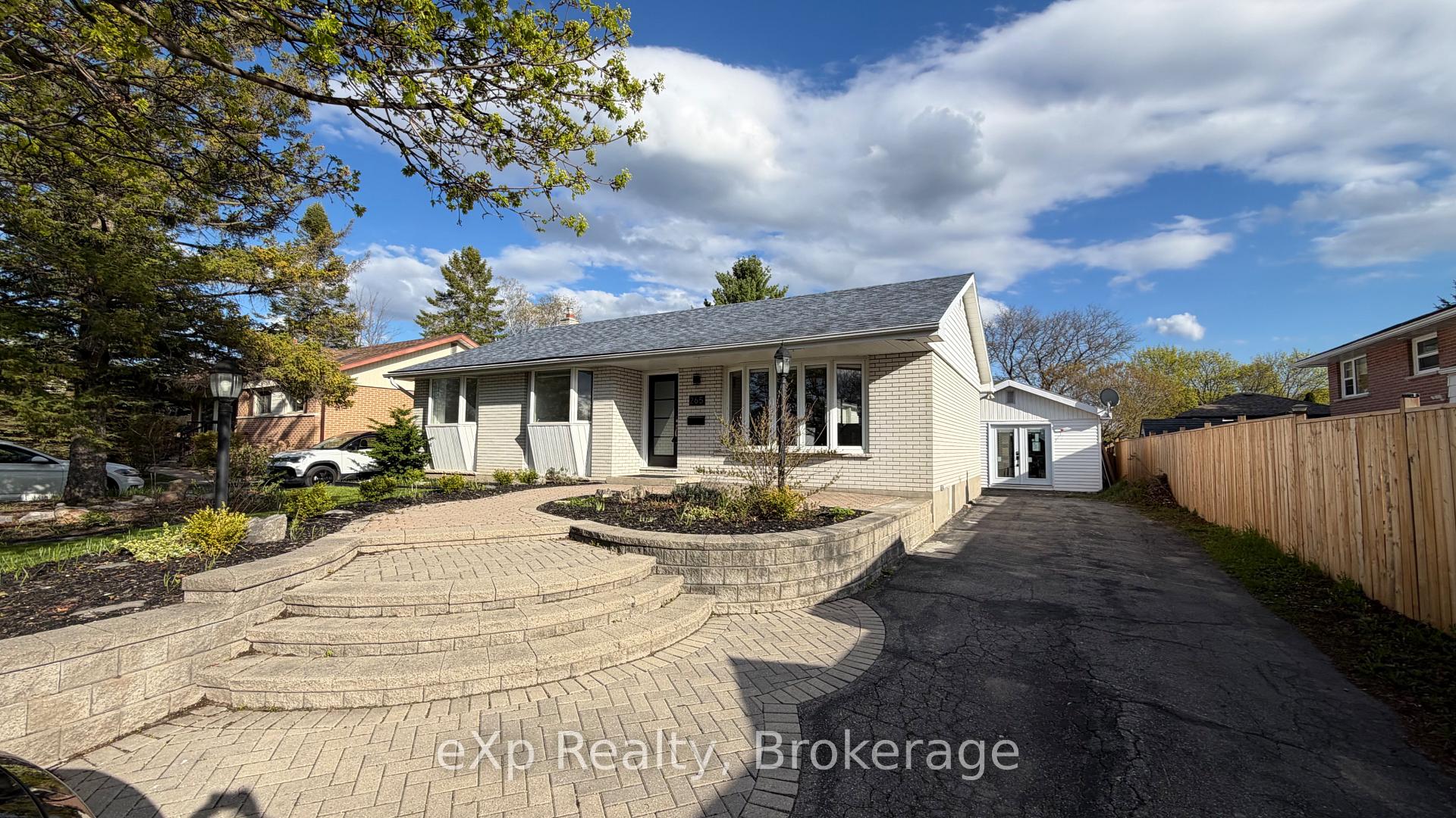 265 College Street W Rear, Belleville, ON K8P 2H7 — Belleville, Ontario