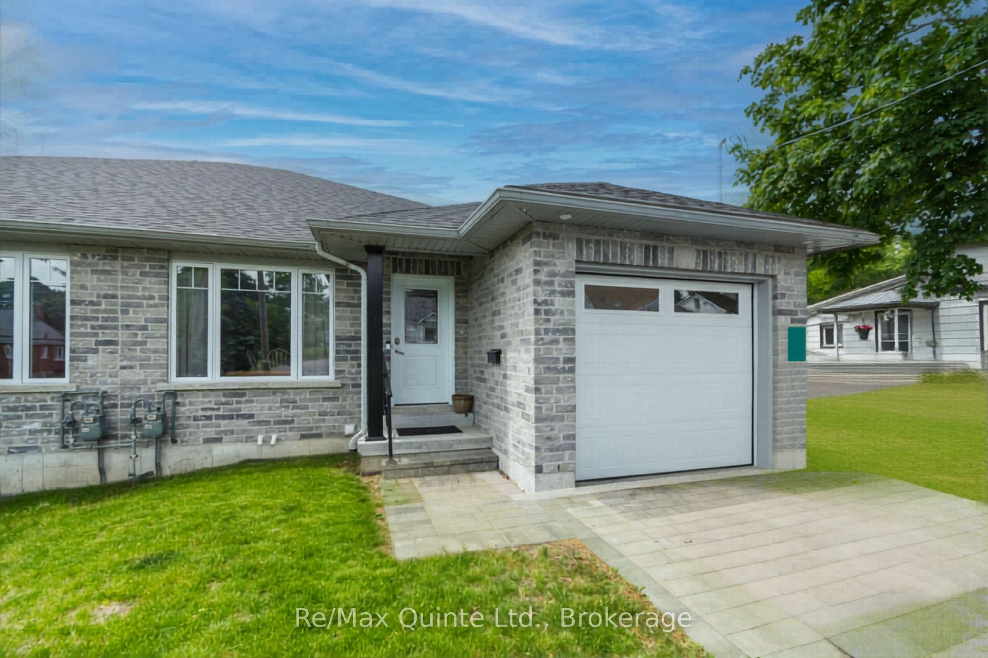74 Gordon Street, Belleville, ON K8P 3E8 — Belleville, Ontario