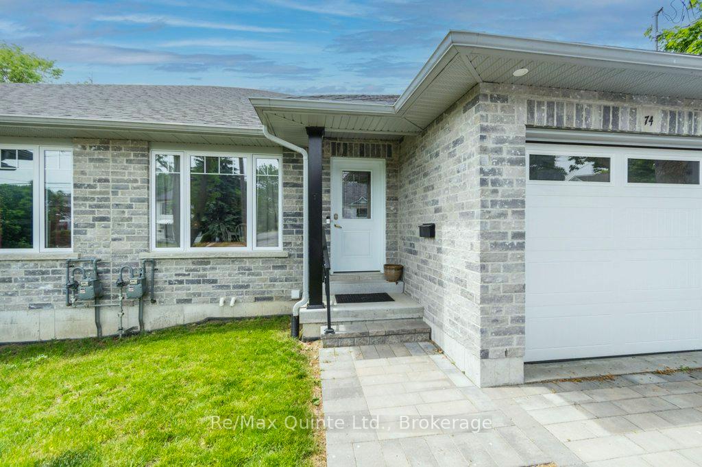 74 Gordon Street, Belleville — photo 2 of 5