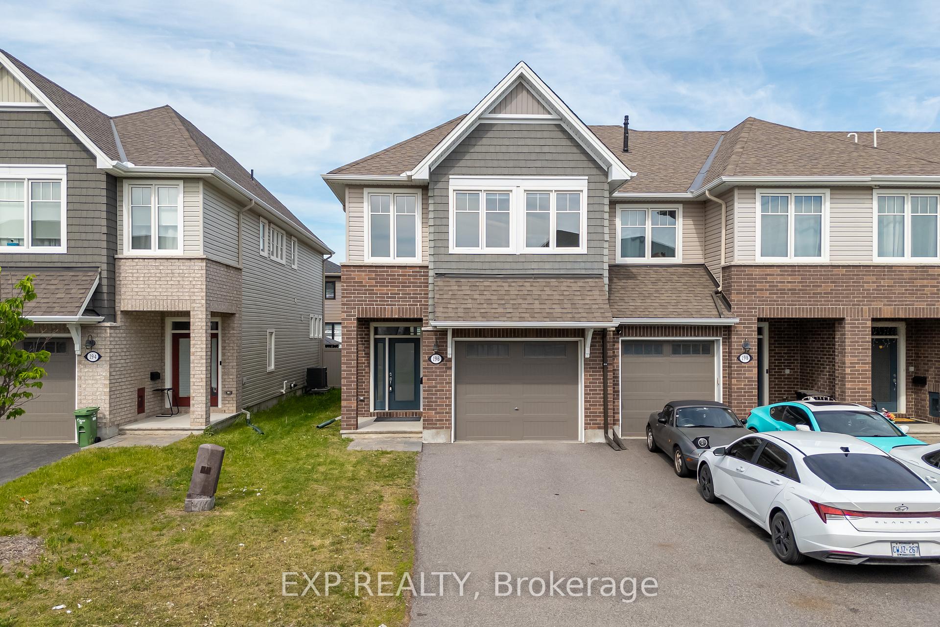 196 Angelonia Crescent, Blossom Park - Airport and Area, ON K1T 0Y4 — Blossom Park - Airport and Area, Ontario