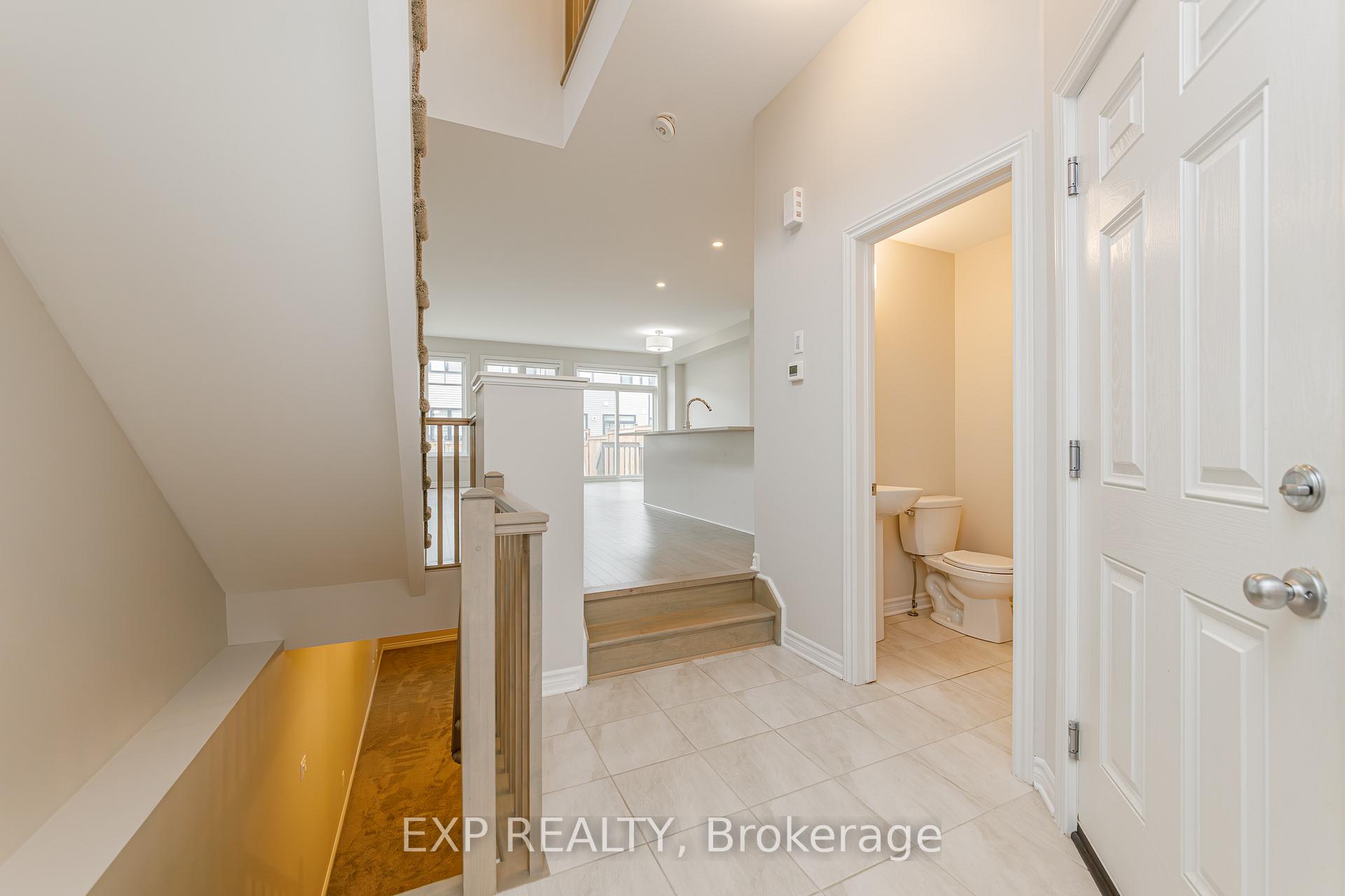 196 Angelonia Crescent, Blossom Park - Airport and Area — photo 2 of 5