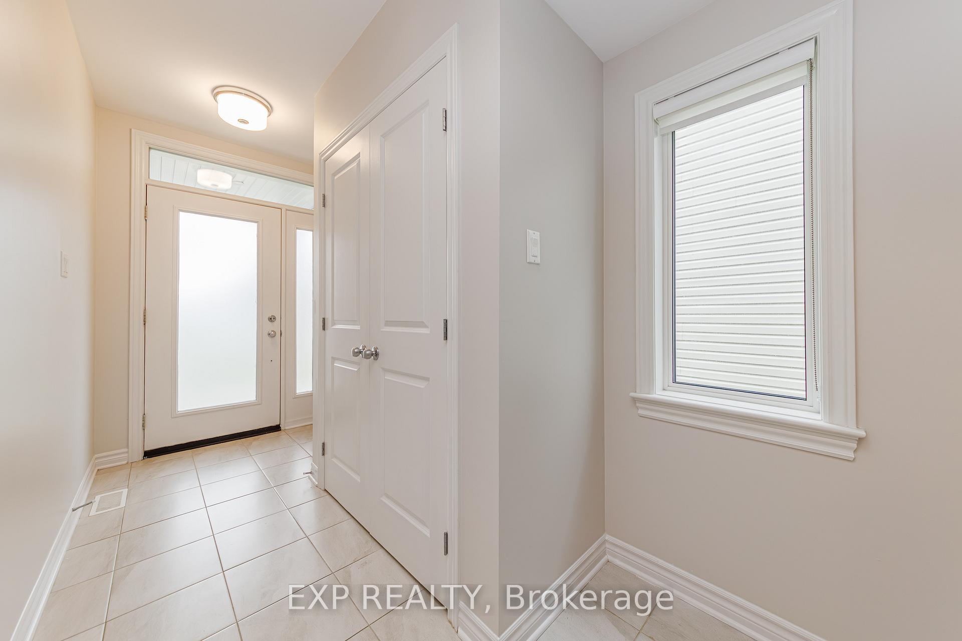 196 Angelonia Crescent, Blossom Park - Airport and Area — photo 3 of 5