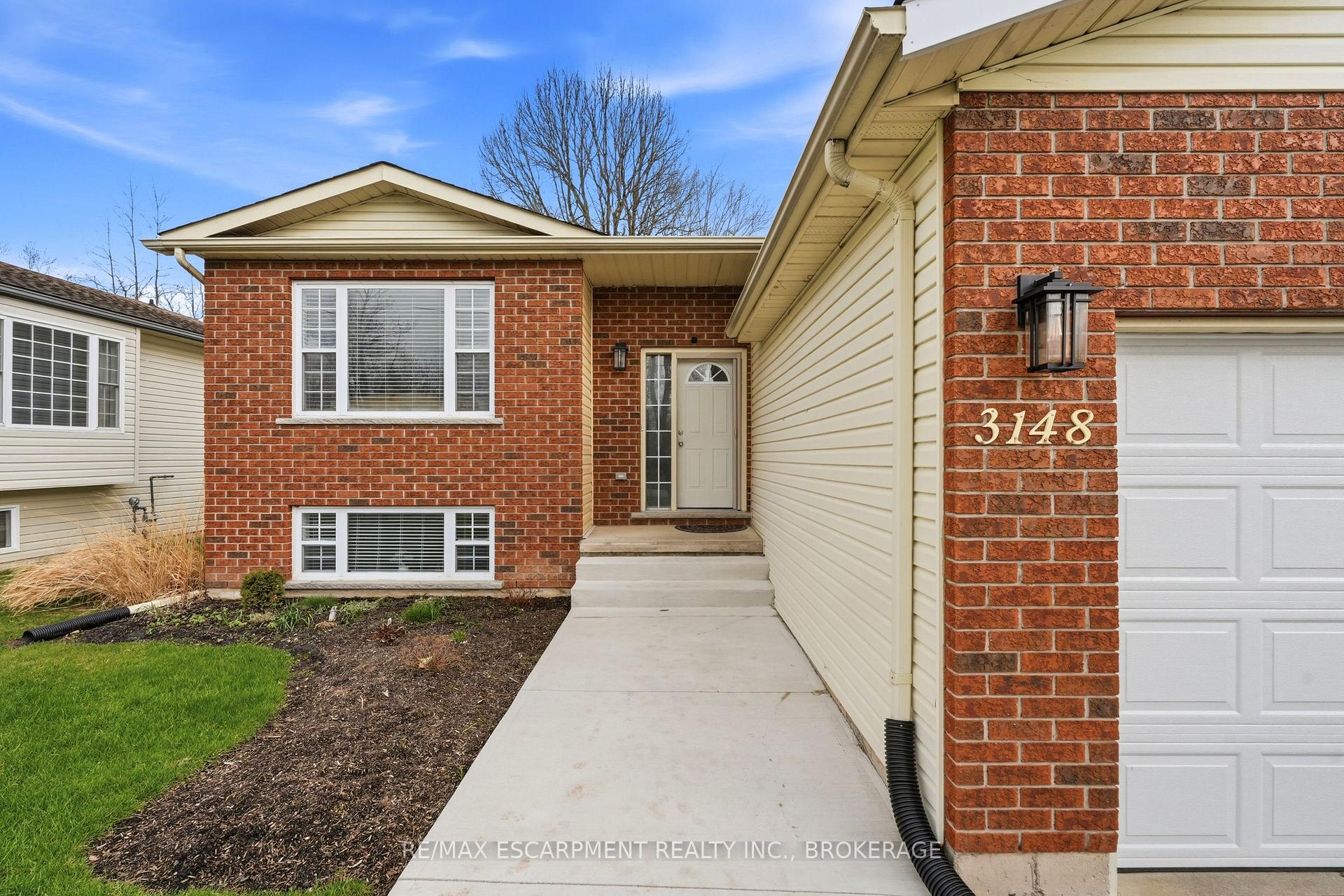 3148 Jewell Avenue, Fort Erie — photo 3 of 5