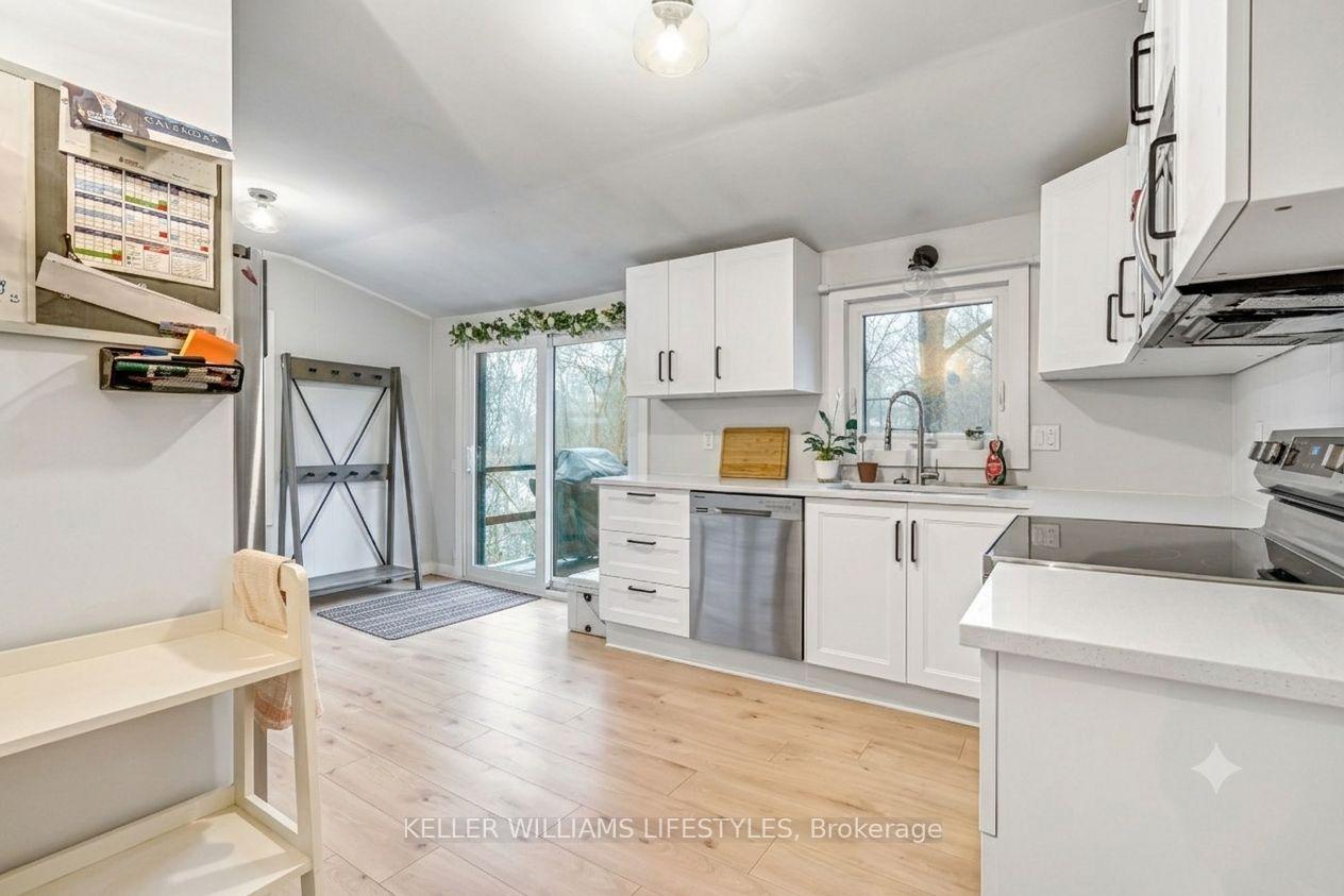 2 OPECHEE Street, St. Thomas, ON N5R 1V9 — St. Thomas, Ontario